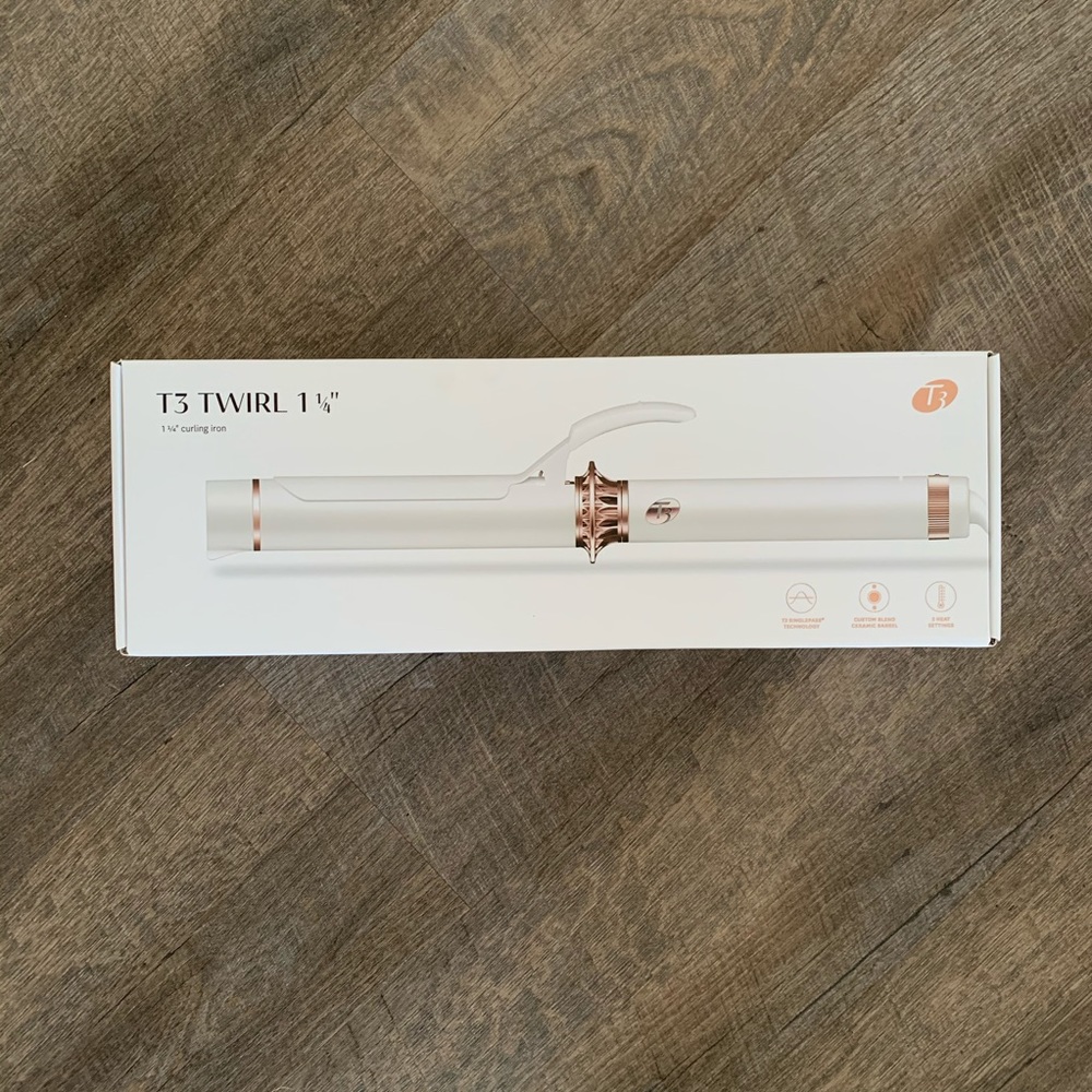 T3 Twirl 1 1/4” Curling Iron